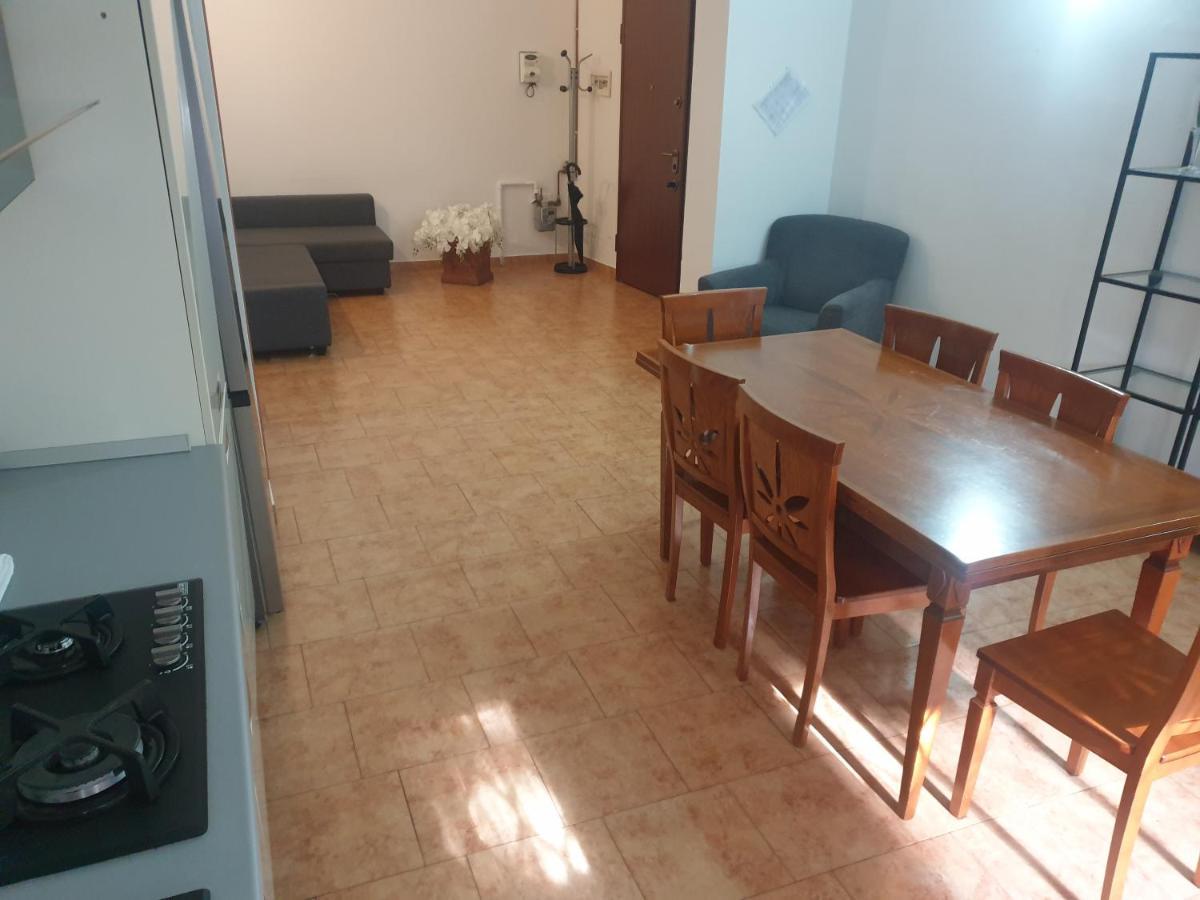 Maffucci 24 Bilocale Molto Spazioso E Moderno Мілан Екстер'єр фото