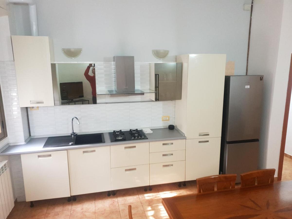 Maffucci 24 Bilocale Molto Spazioso E Moderno Мілан Екстер'єр фото