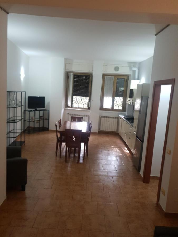 Maffucci 24 Bilocale Molto Spazioso E Moderno Мілан Екстер'єр фото
